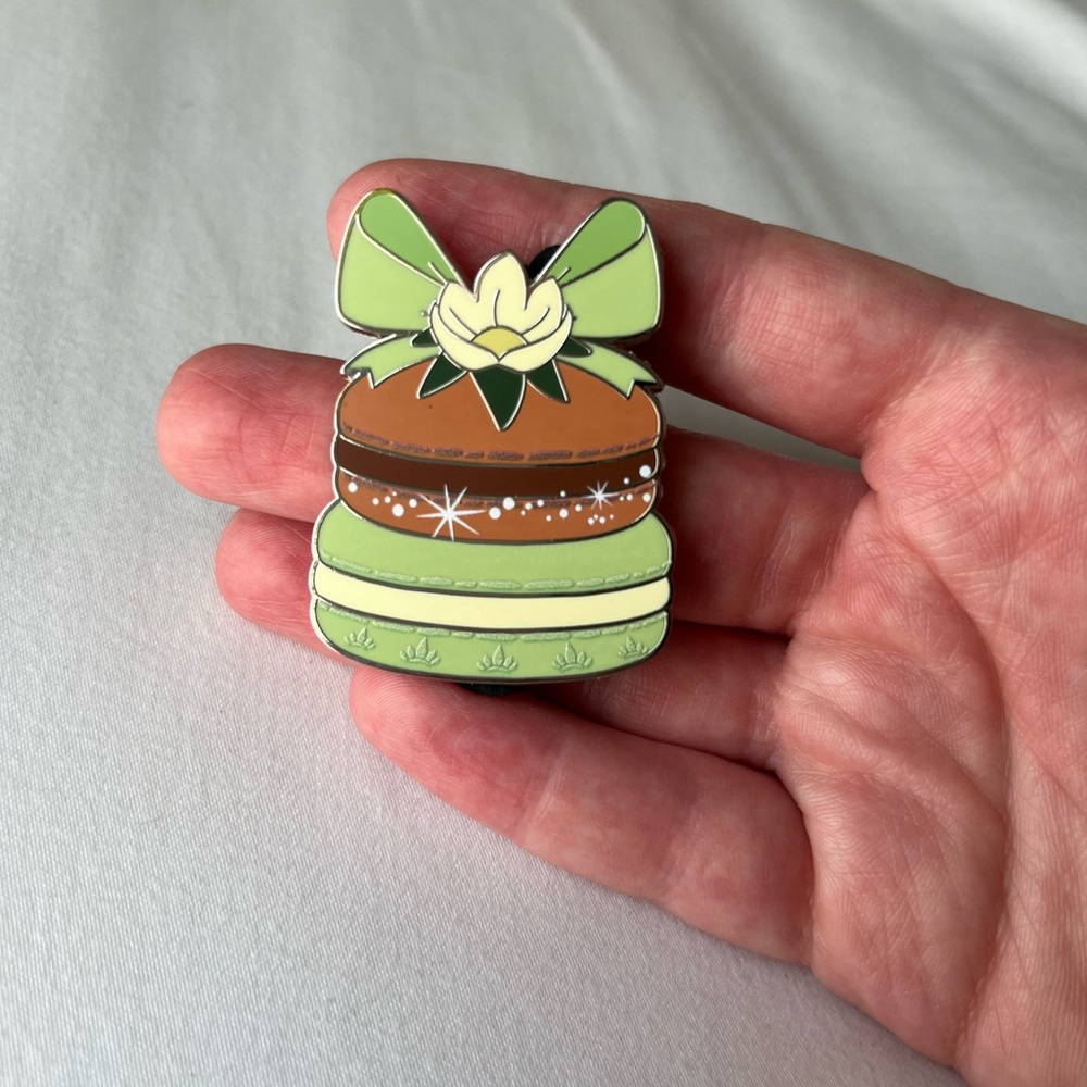 Disney Princess Patisserie Tiana pin